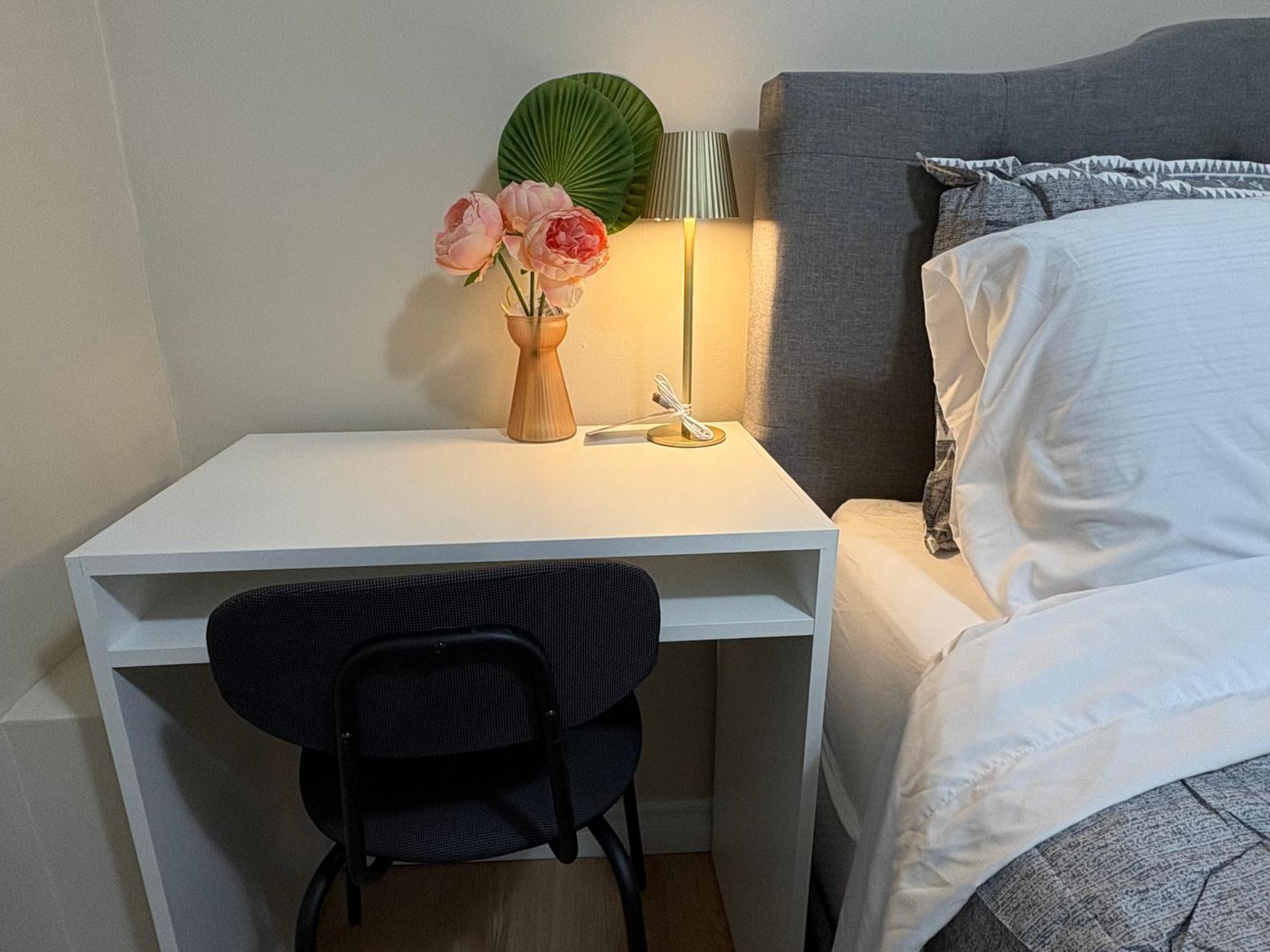 Homestay House - Near Rogers Stadium Toronto